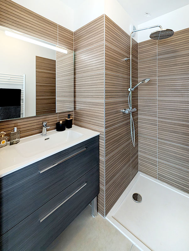 Agencement appartement témoin salle-de-bain